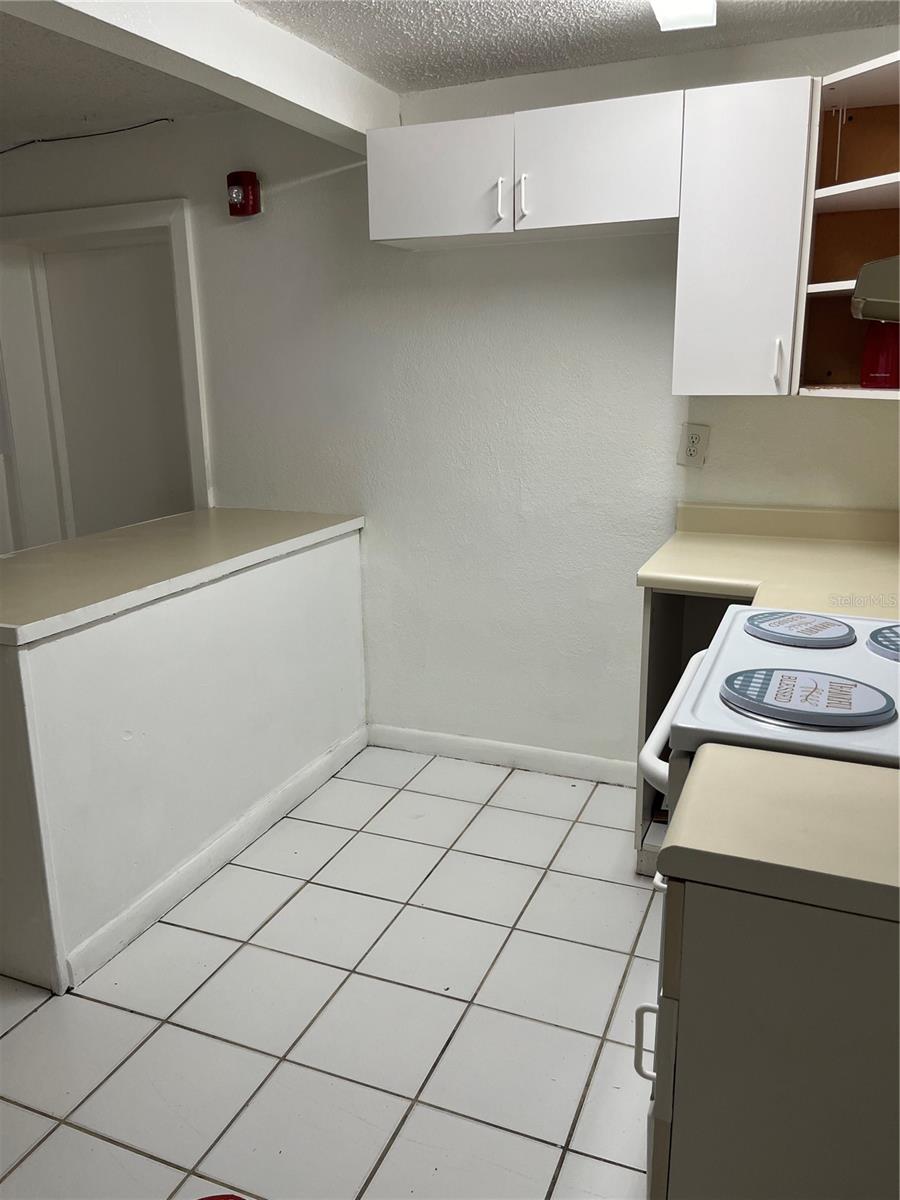 WEST COLONIAL HEIGHTS - Commercial Lease