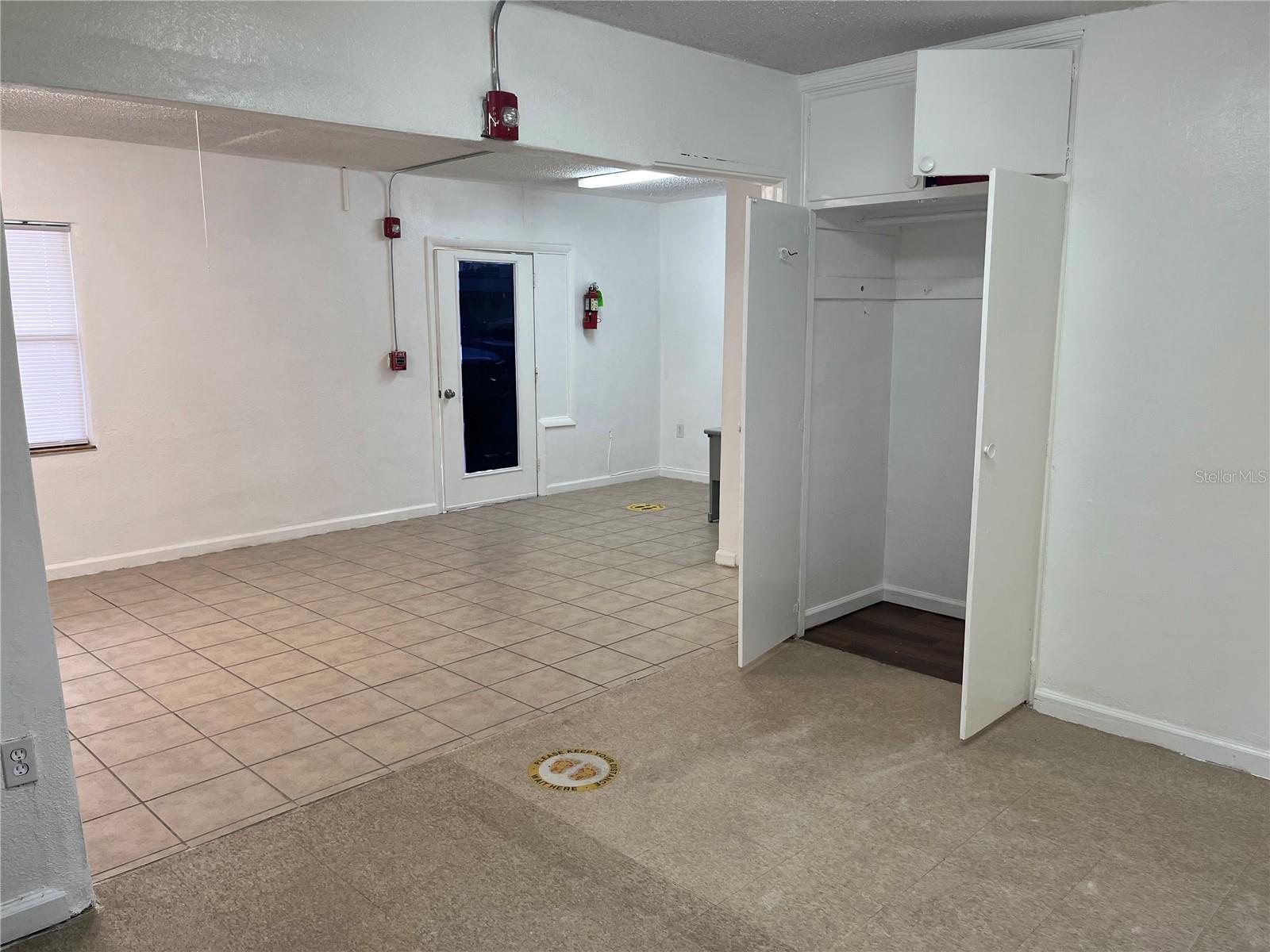 WEST COLONIAL HEIGHTS - Commercial Lease