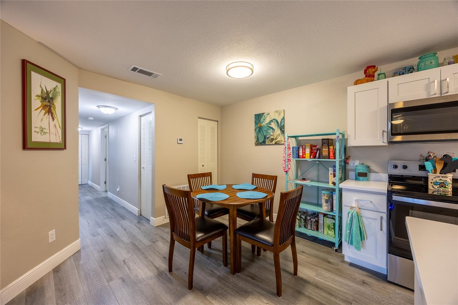 TIMBERLAKE CONDO 02 - Residential