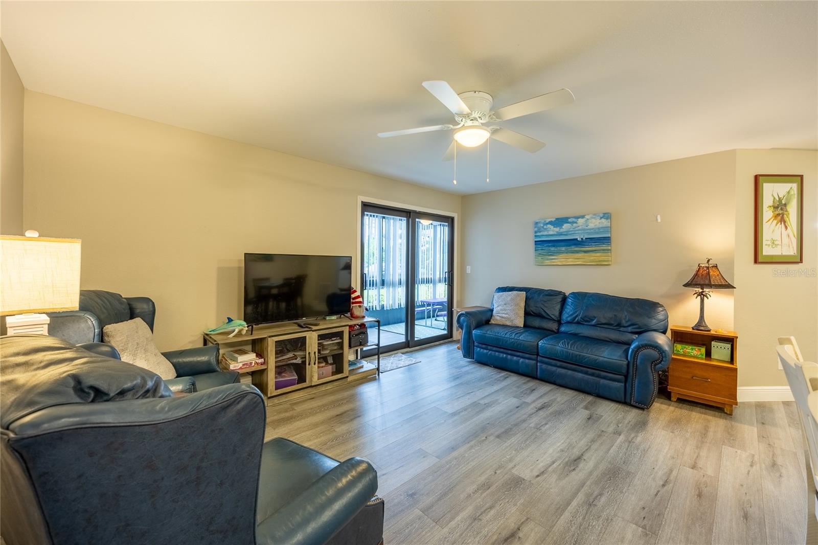 TIMBERLAKE CONDO 02 - Residential
