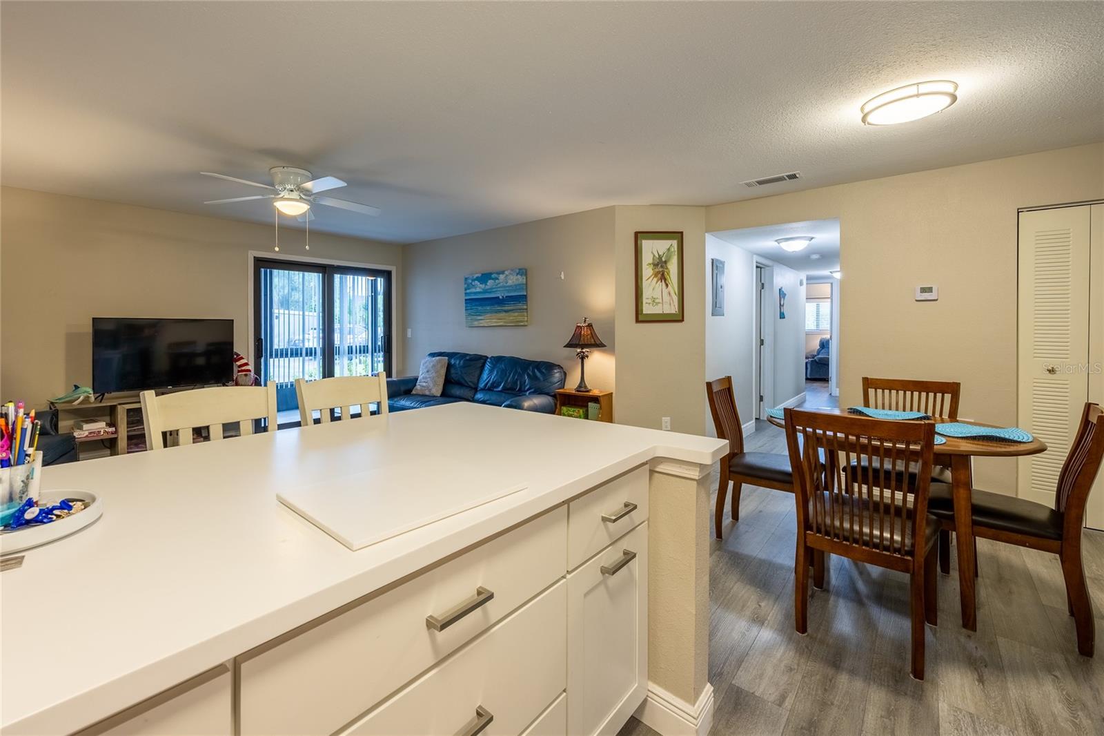 TIMBERLAKE CONDO 02 - Residential