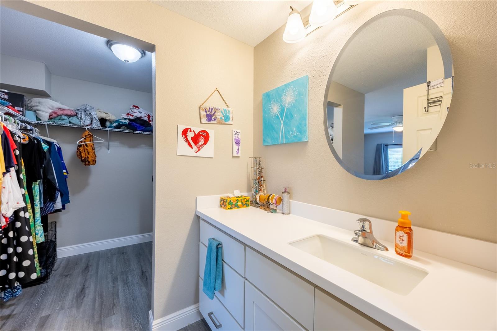 TIMBERLAKE CONDO 02 - Residential