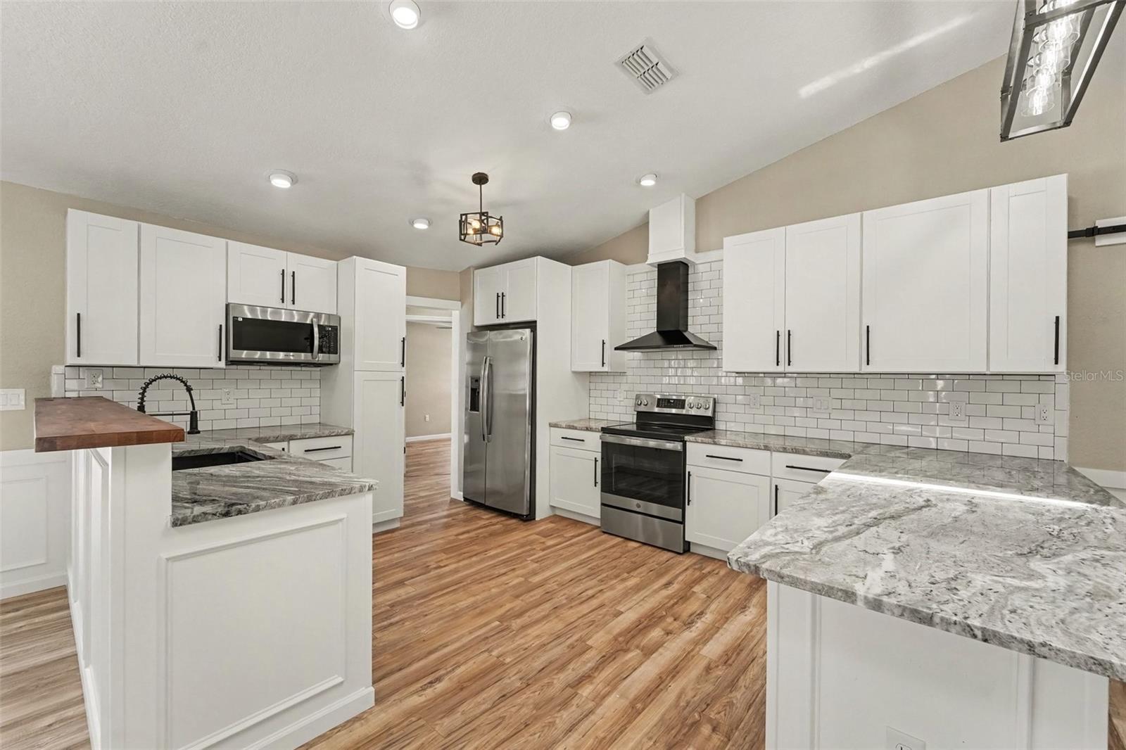 SPRING HILL - Residential