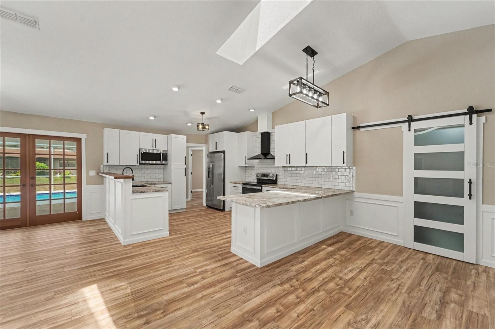 SPRING HILL - Residential