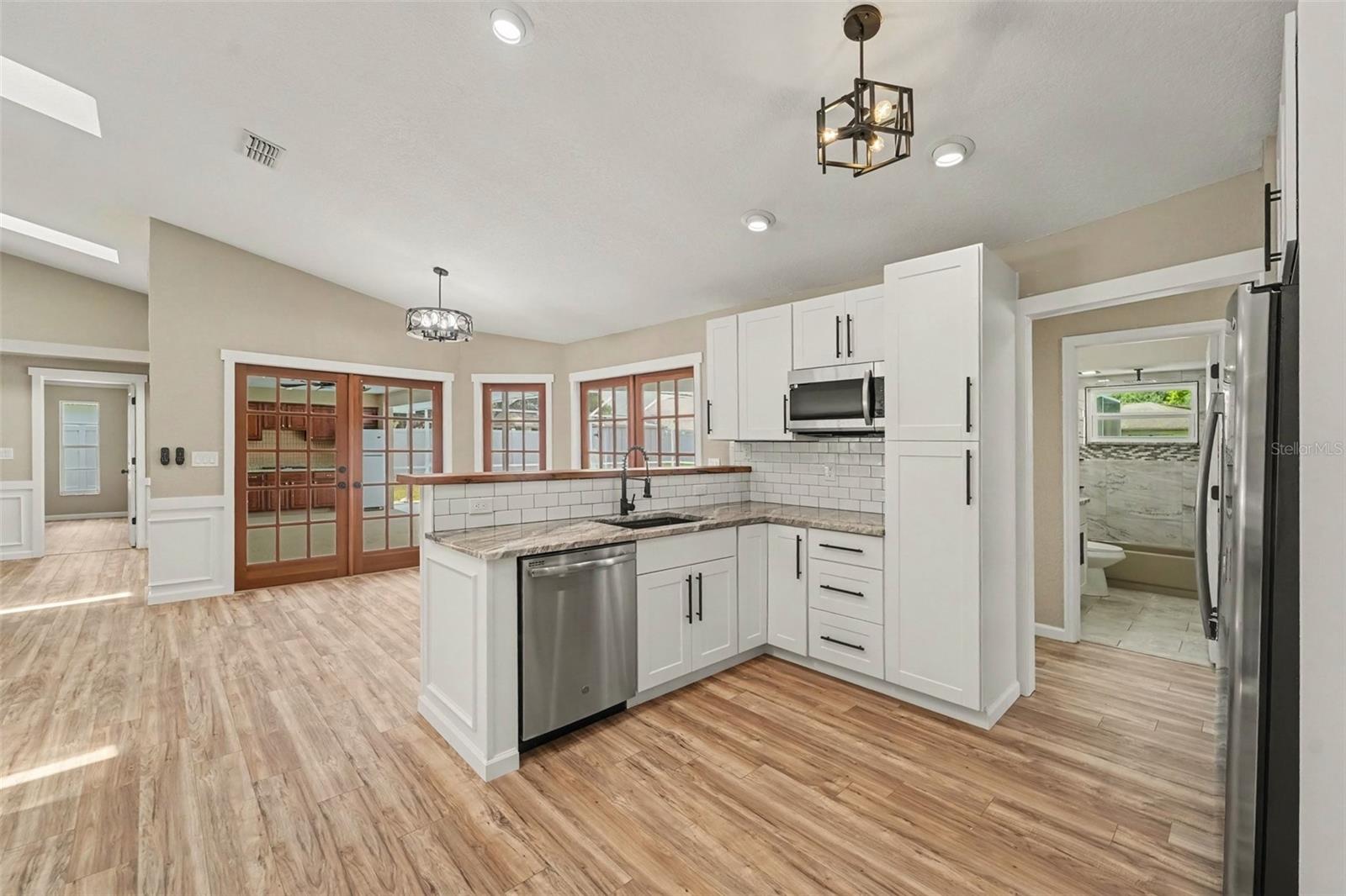 SPRING HILL - Residential