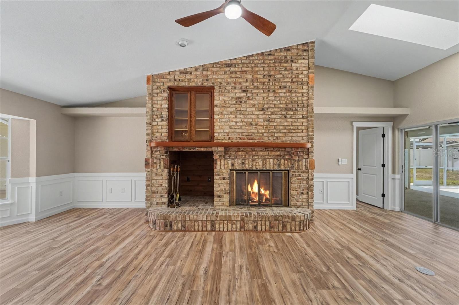 SPRING HILL - Residential