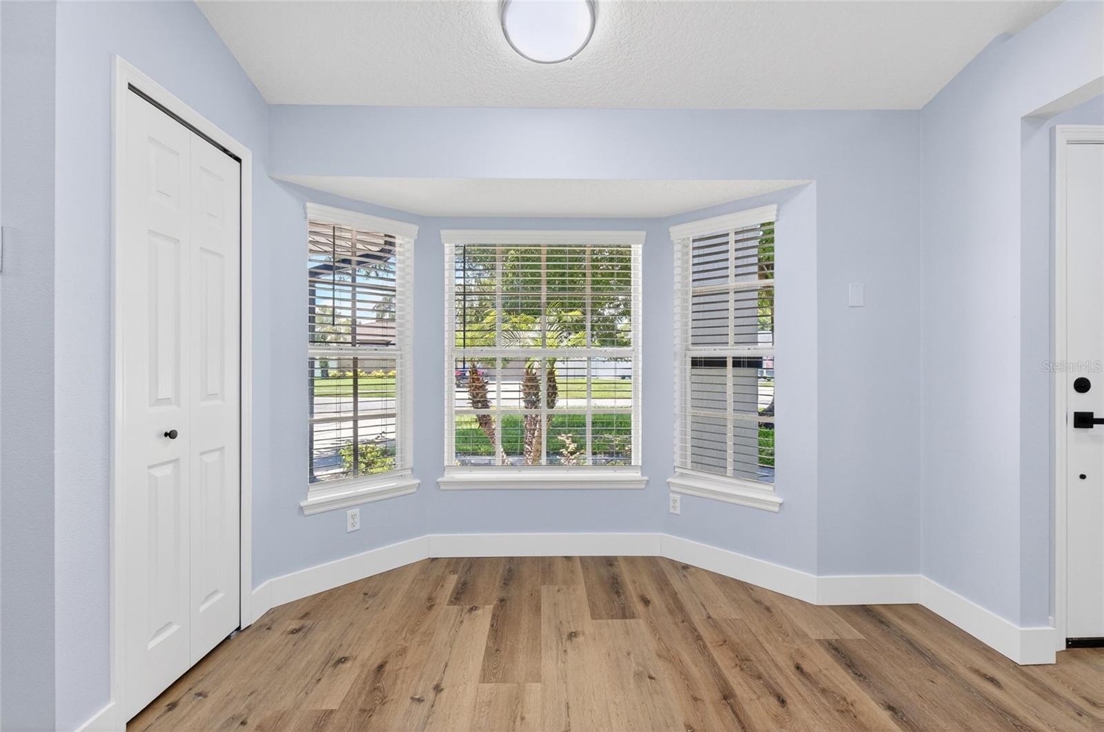 CROWN POINT SPGS - Residential