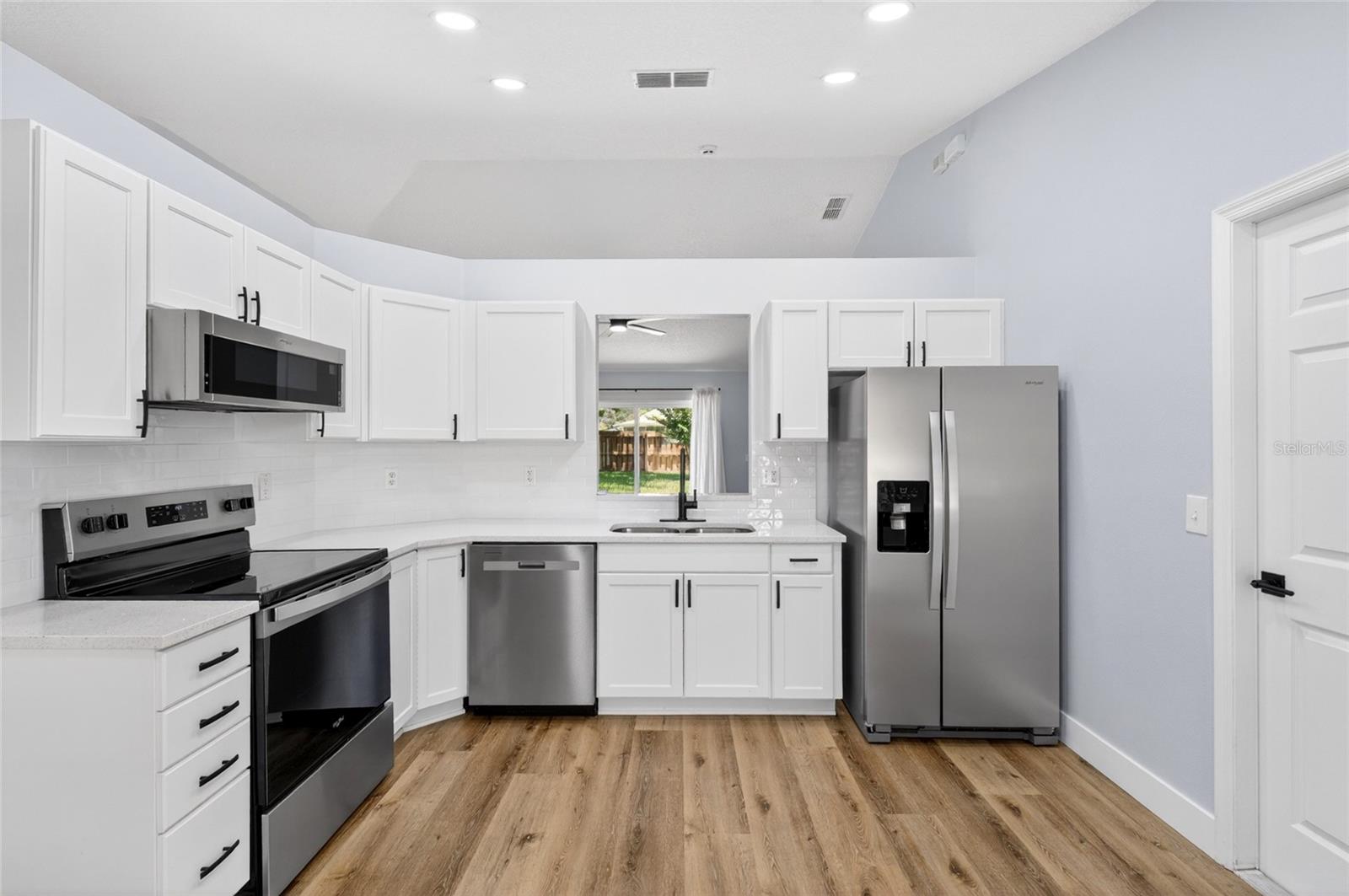 CROWN POINT SPGS - Residential