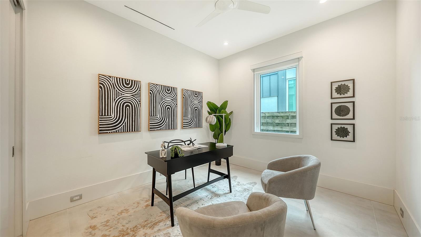 LA LINDA TERRACE - Residential
