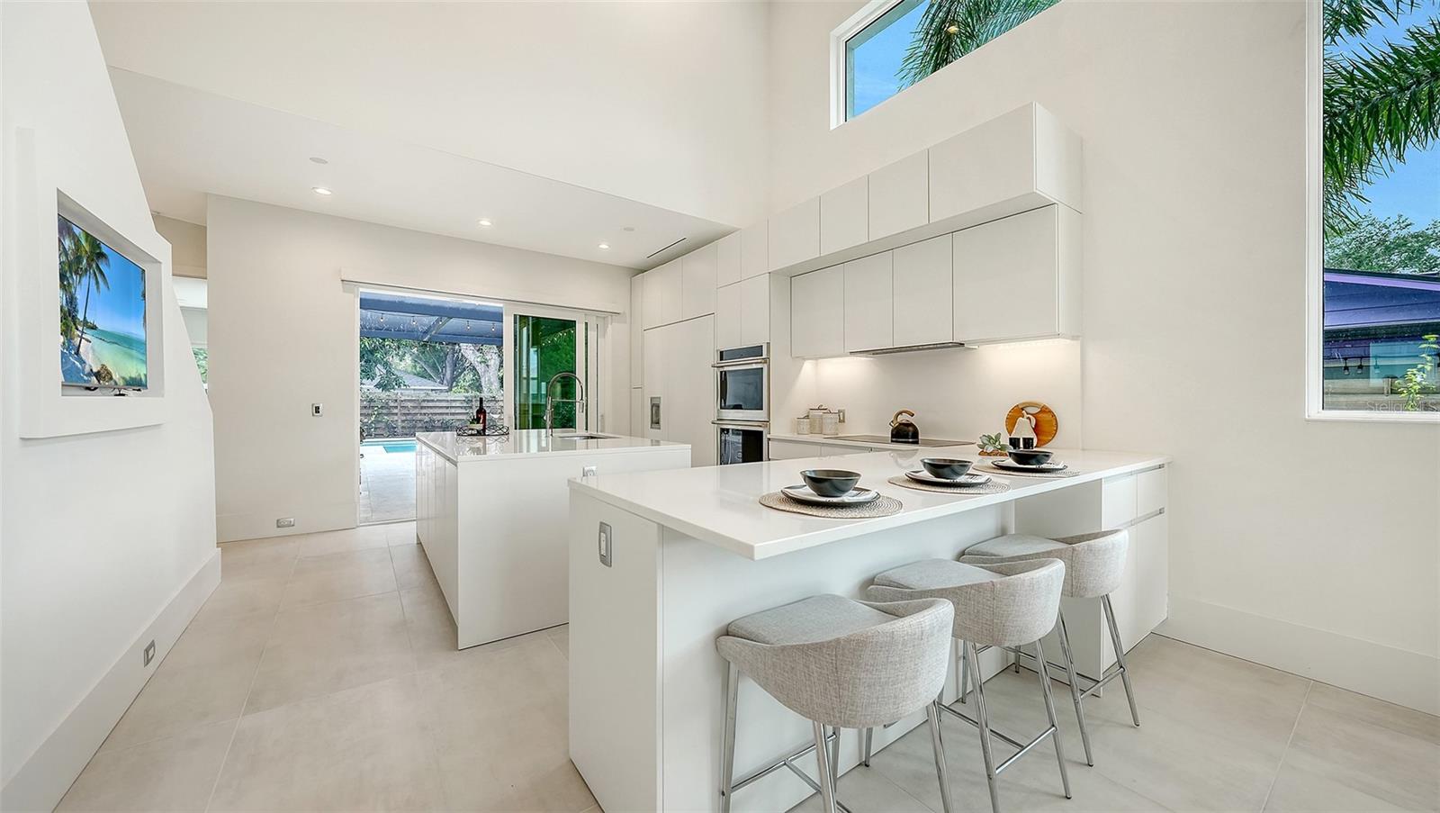 LA LINDA TERRACE - Residential