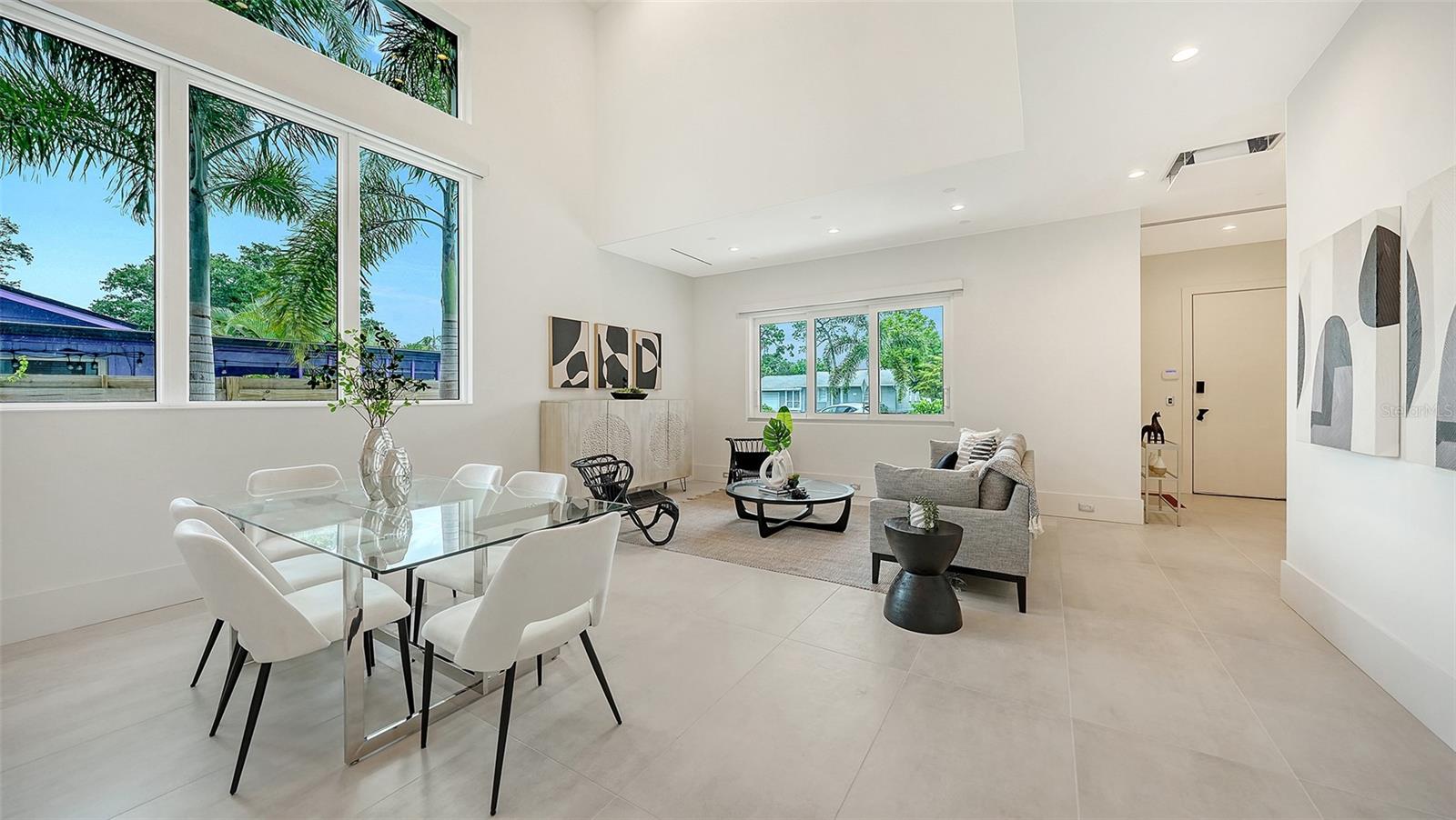 LA LINDA TERRACE - Residential