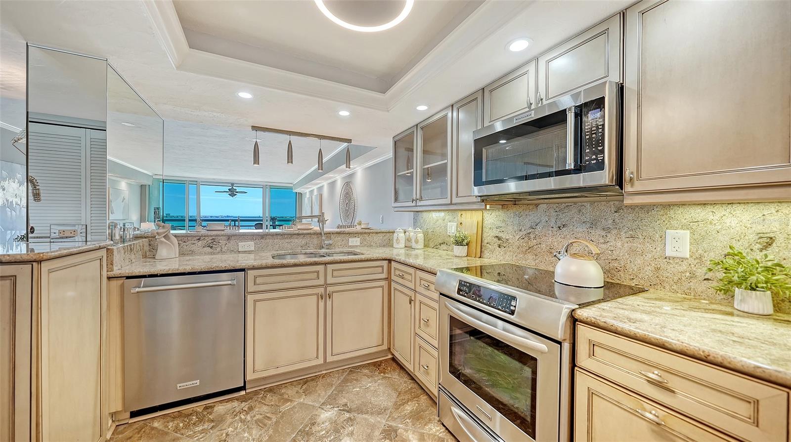 CONDO ON THE BAY TOWER II - Residential
