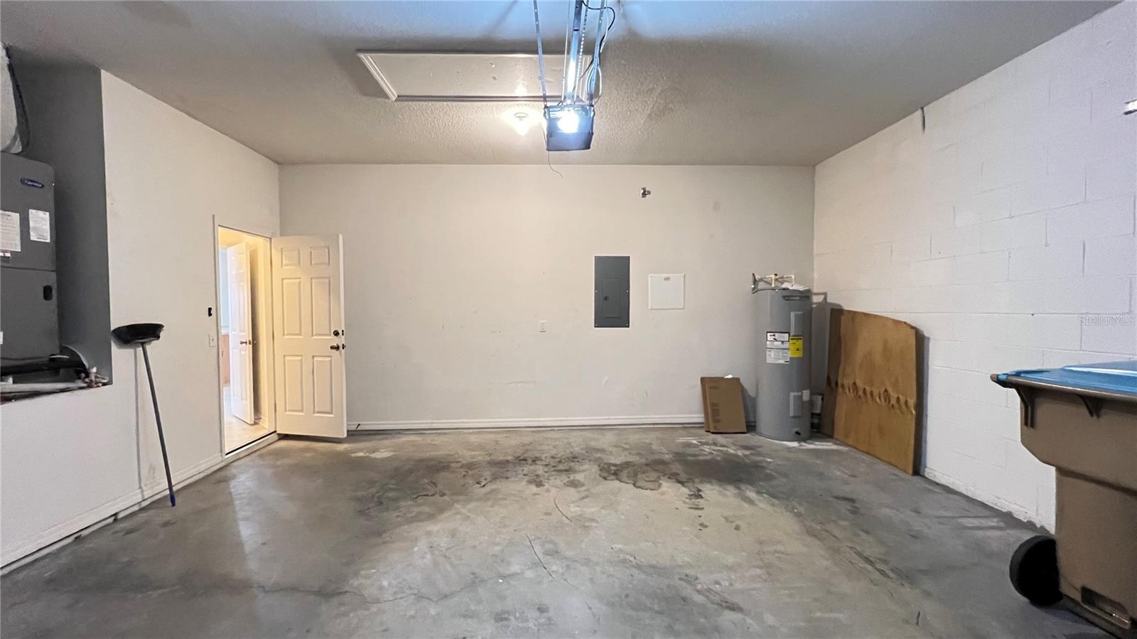 GLENBROOK PH II SUB - Residential Lease