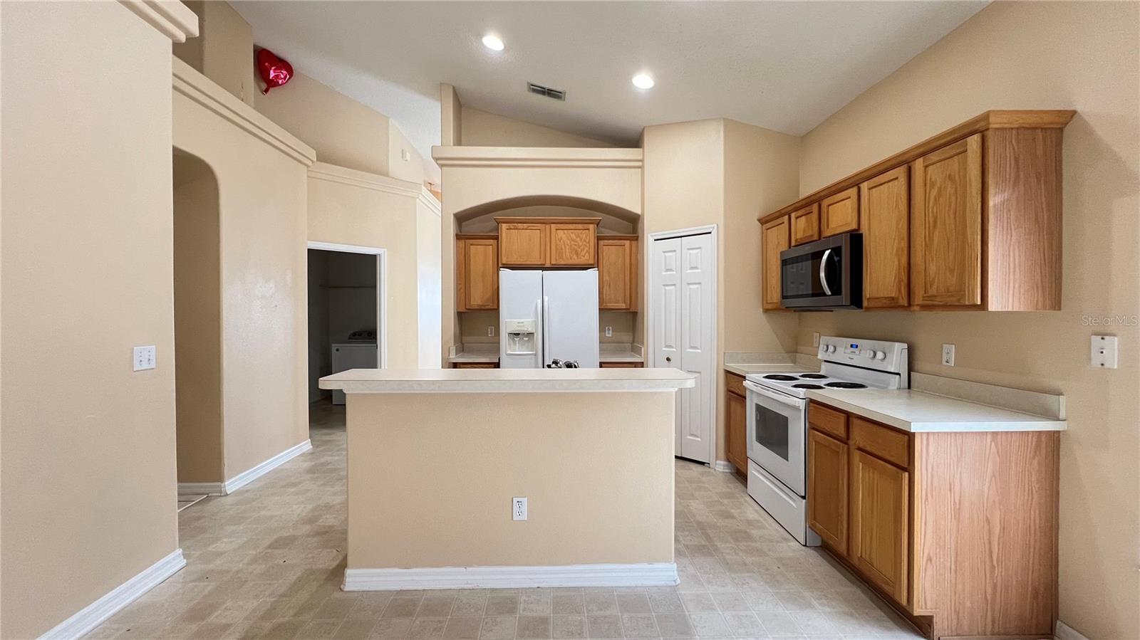 GLENBROOK PH II SUB - Residential Lease