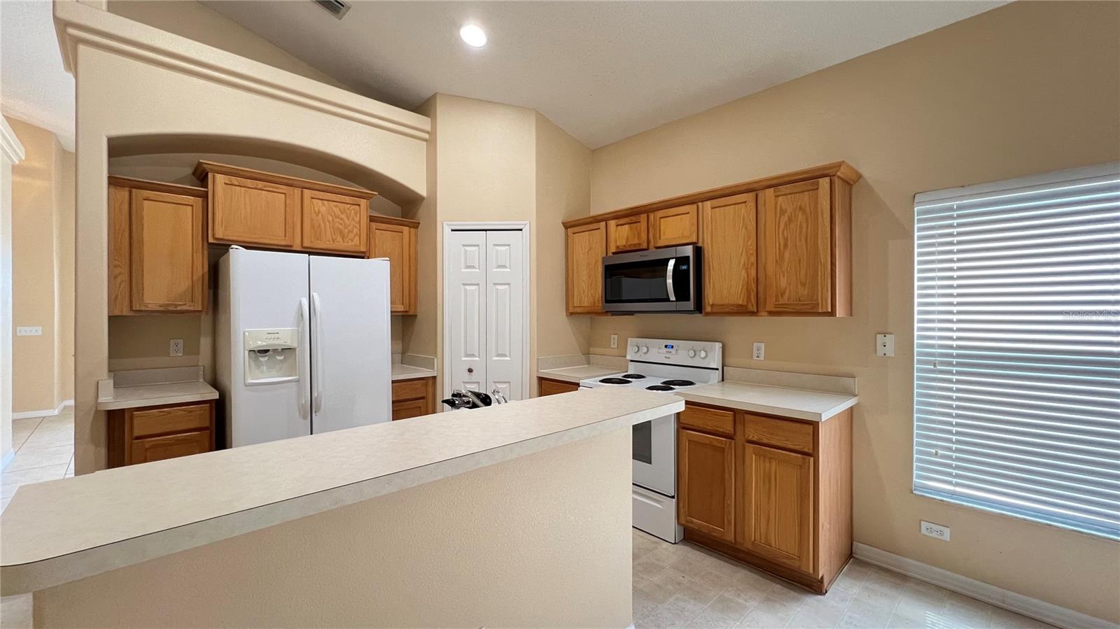 GLENBROOK PH II SUB - Residential Lease