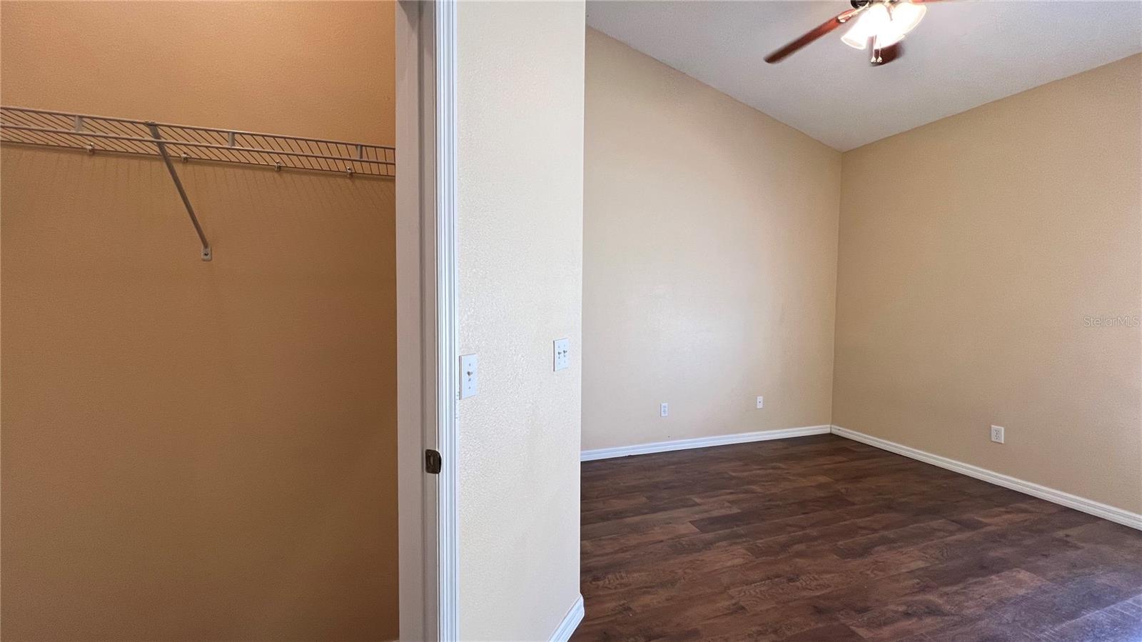 GLENBROOK PH II SUB - Residential Lease