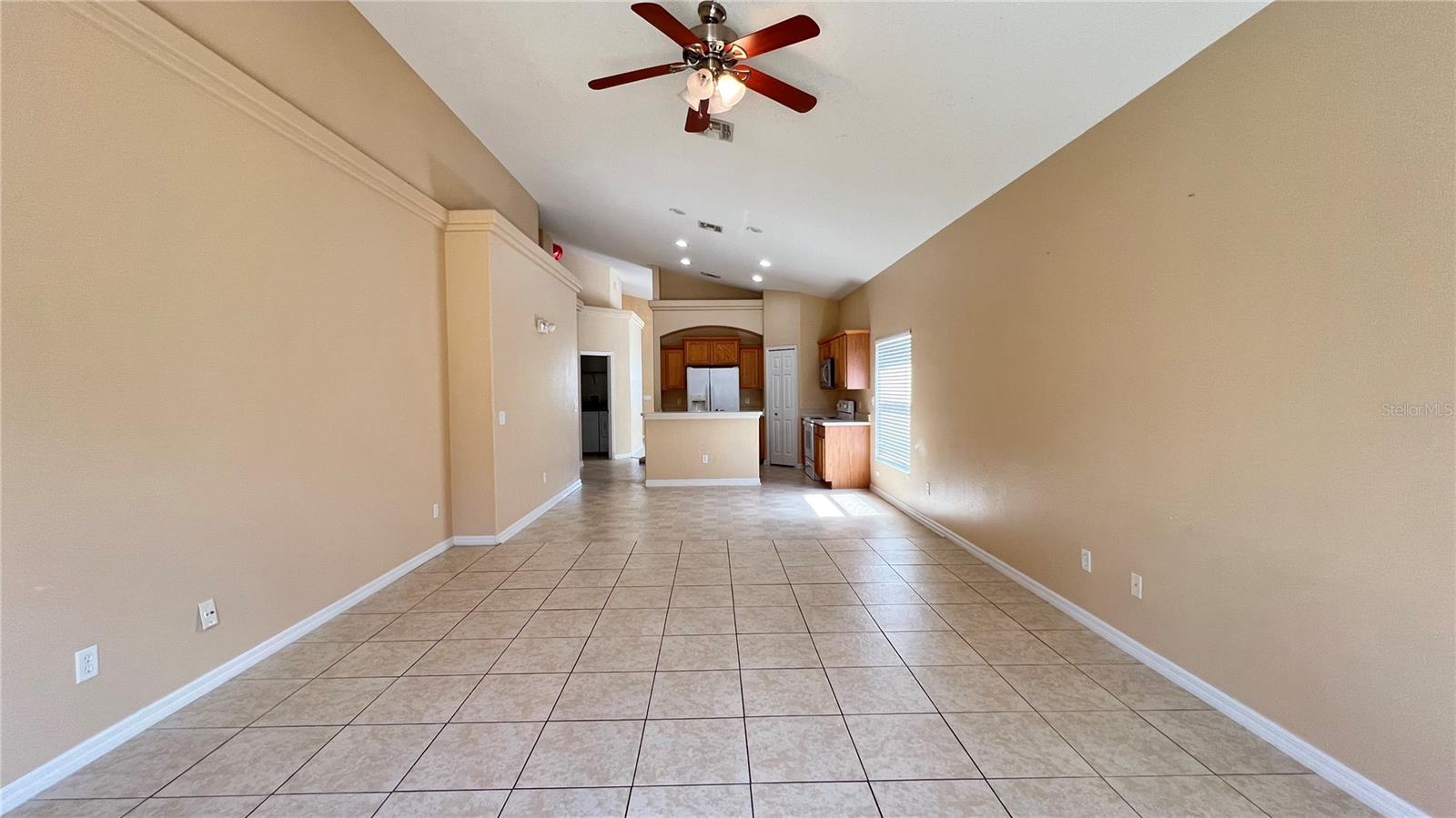 GLENBROOK PH II SUB - Residential Lease