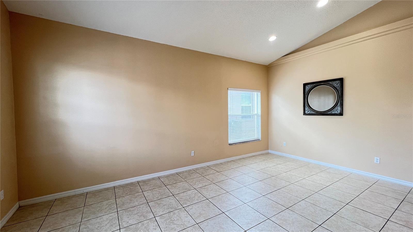 GLENBROOK PH II SUB - Residential Lease