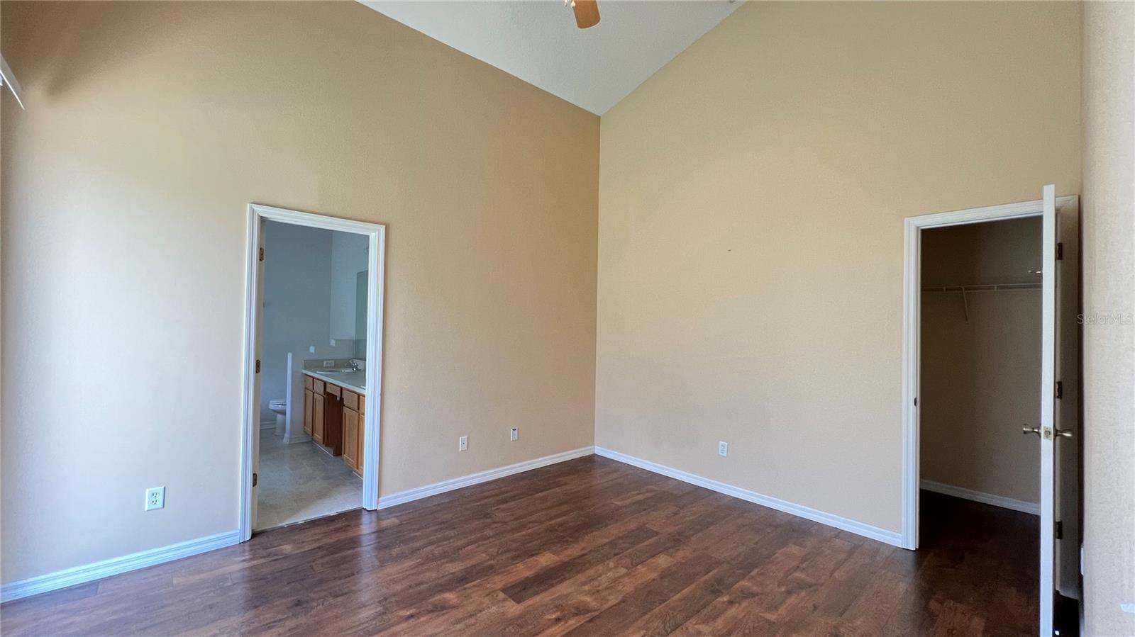 GLENBROOK PH II SUB - Residential Lease