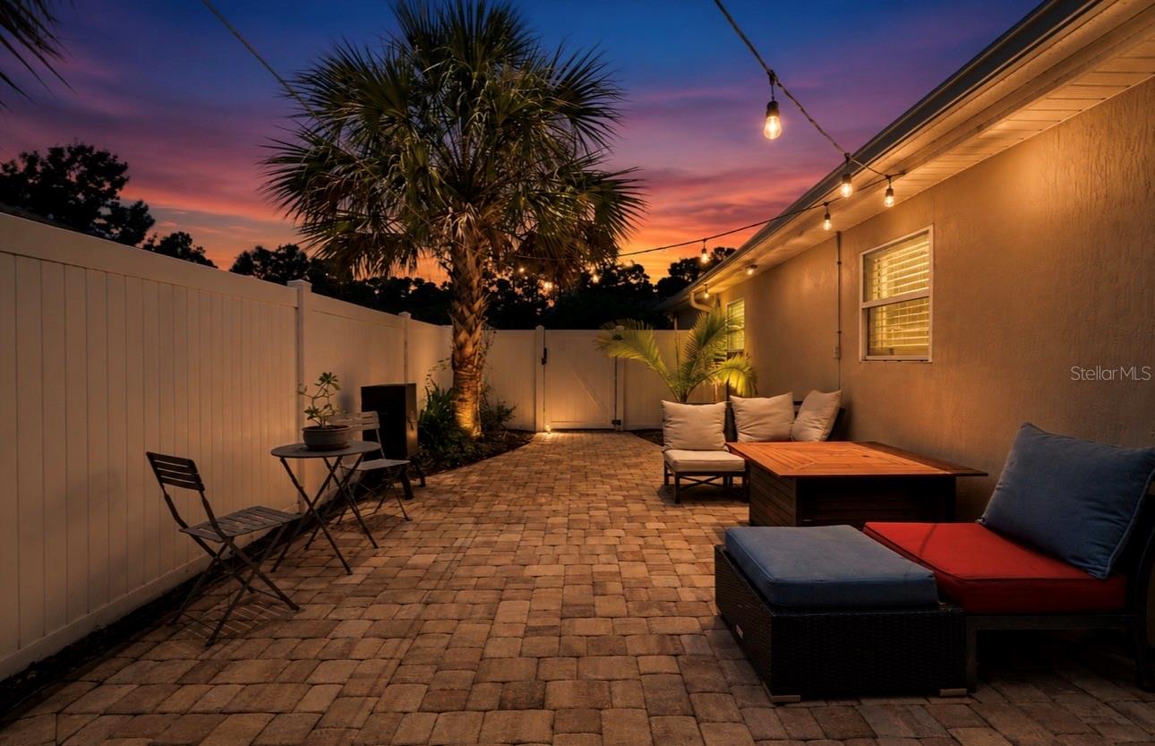 RIVIERA ESTATES - Residential