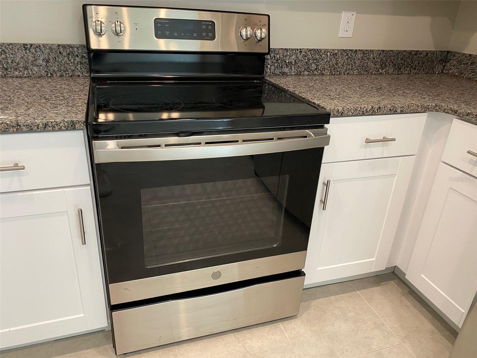VENTANA TWNHMS AT WATERS EDGE - Residential Lease