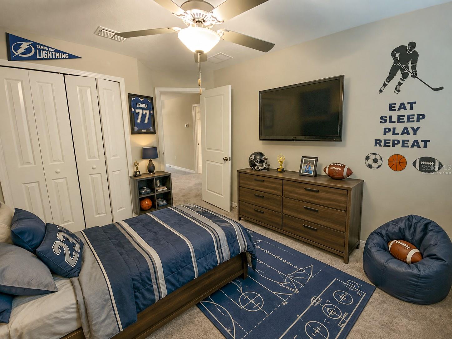 VENTANA TWNHMS AT WATERS EDGE - Residential Lease