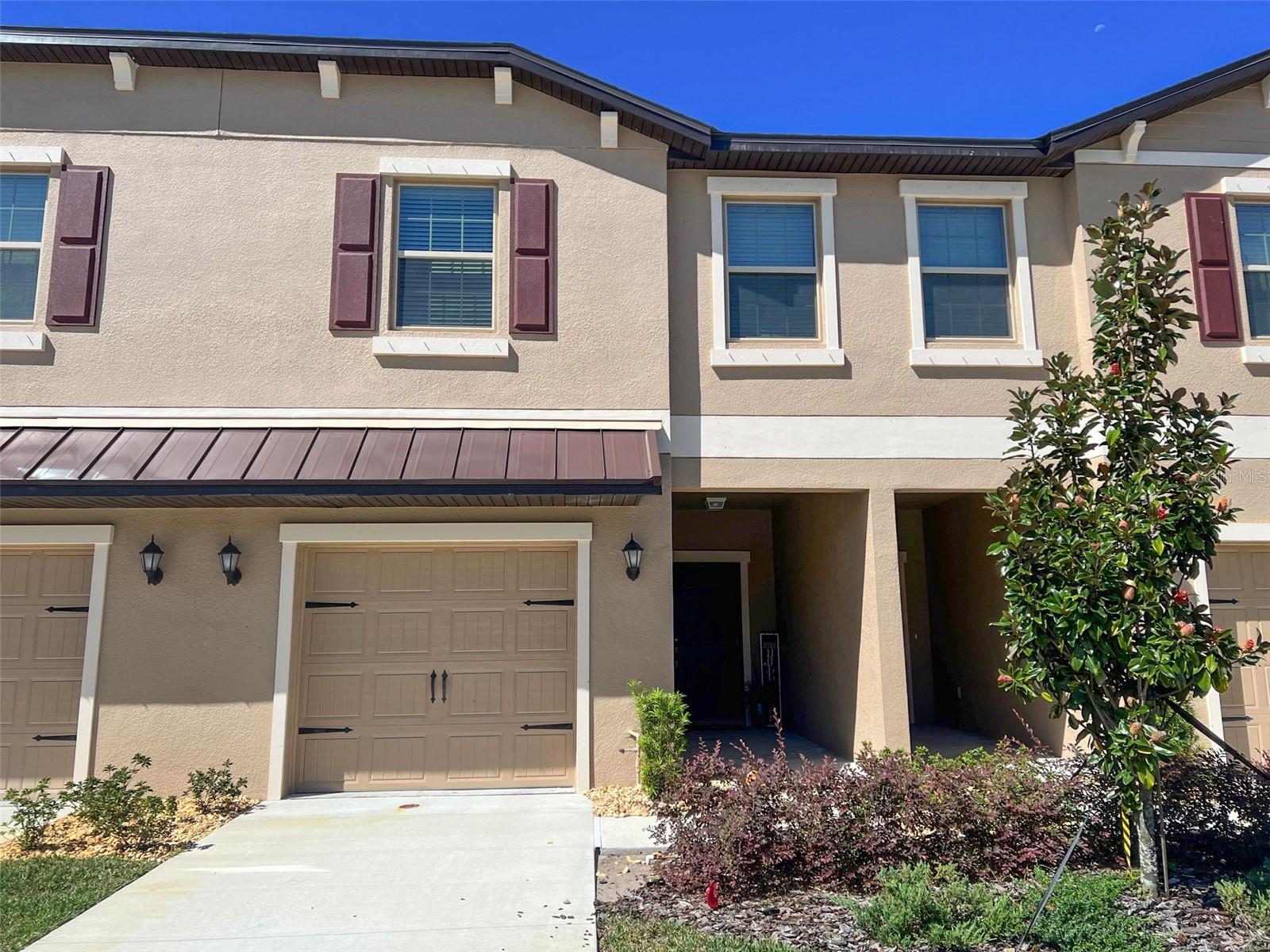 VENTANA TWNHMS AT WATERS EDGE - Residential Lease