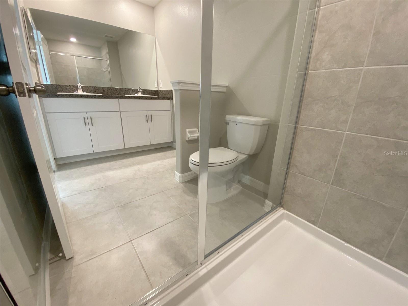 VENTANA TWNHMS AT WATERS EDGE - Residential Lease