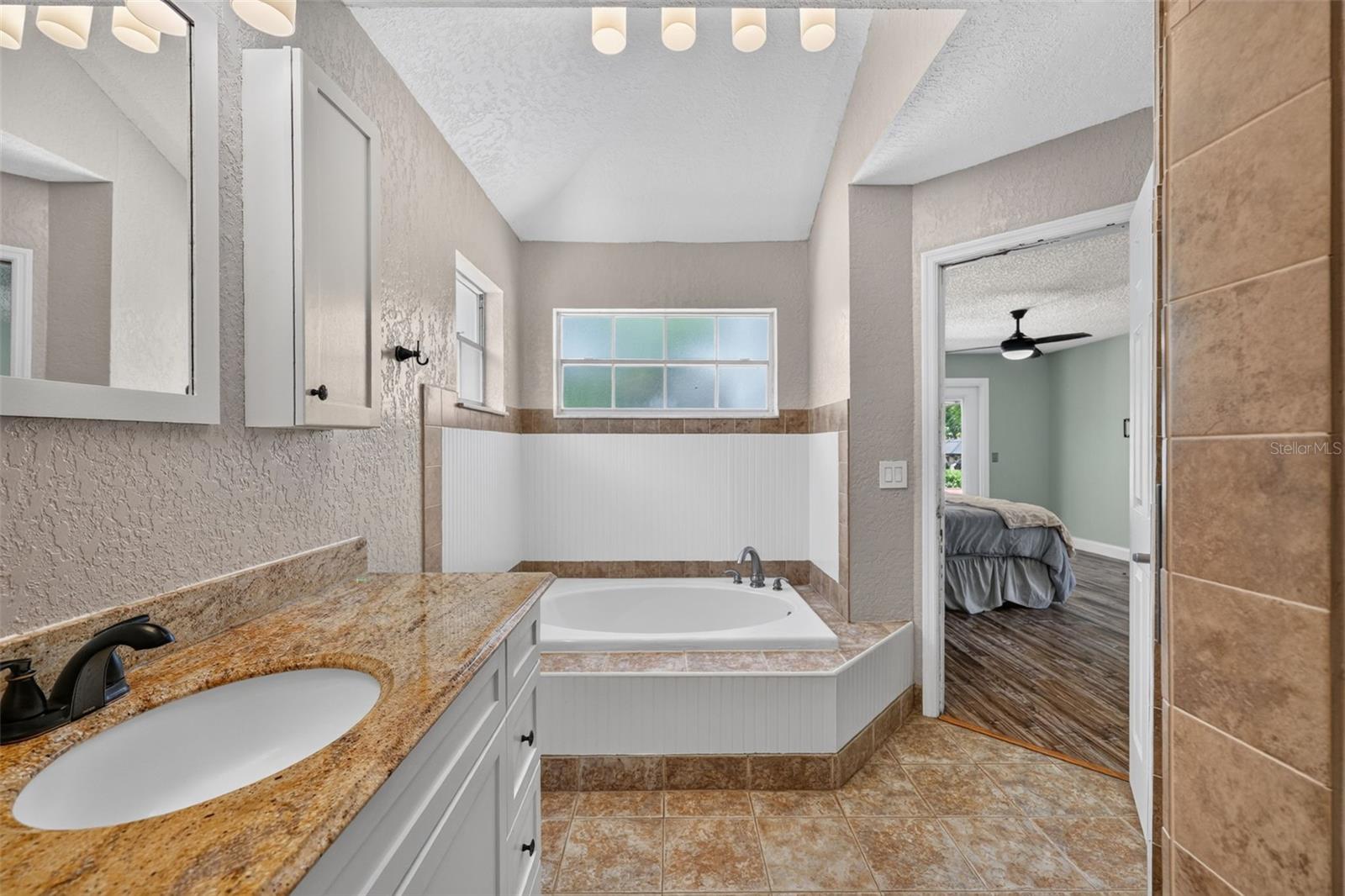SUNSET HILLS REP - Residential