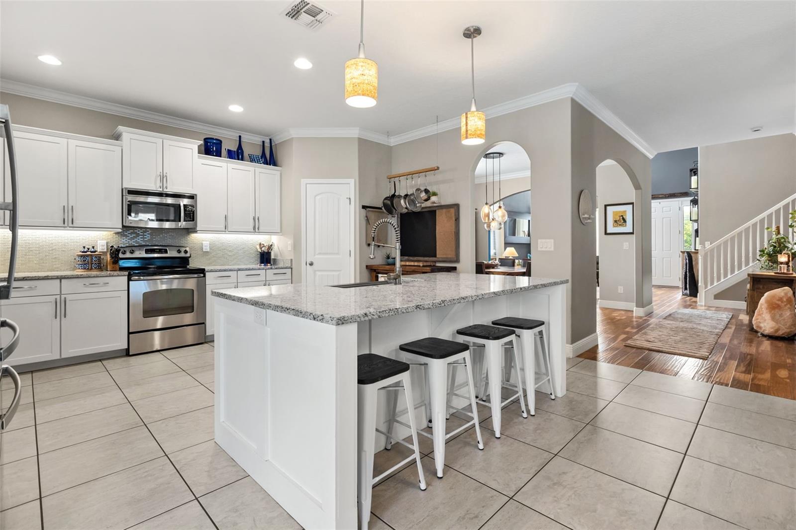 LAKE COVE POINTE - Residential