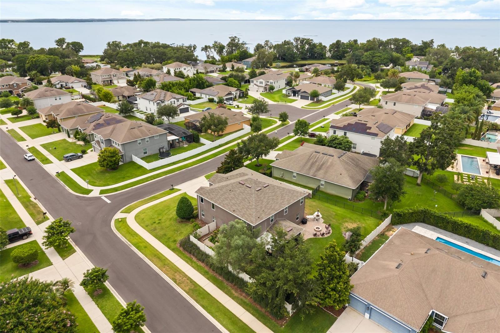 LAKE COVE POINTE - Residential