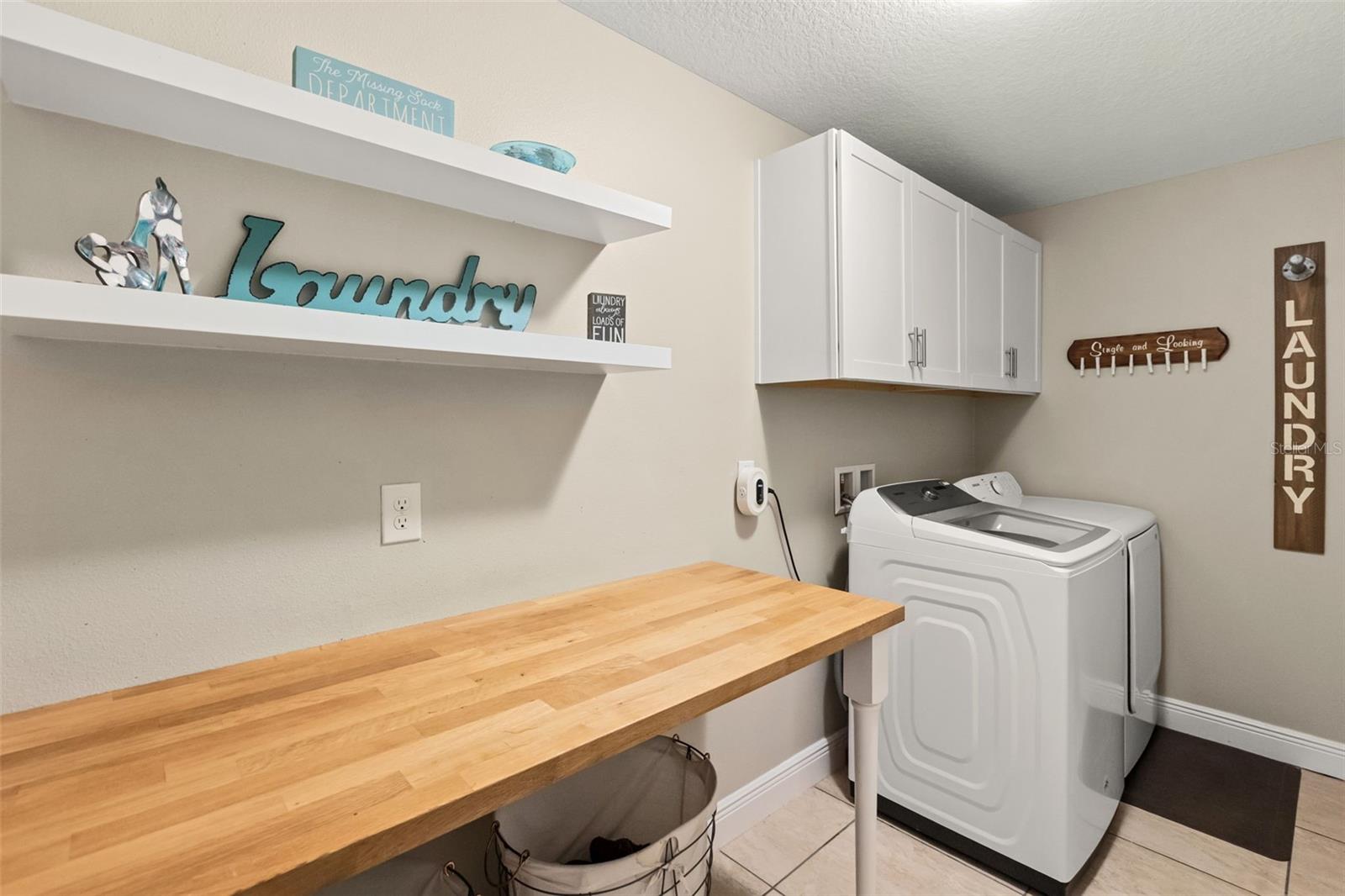 LAKE COVE POINTE - Residential