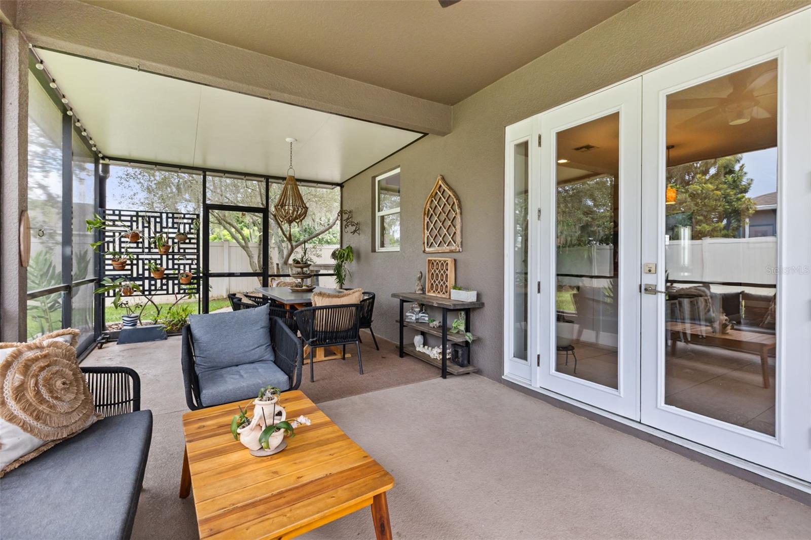 LAKE COVE POINTE - Residential