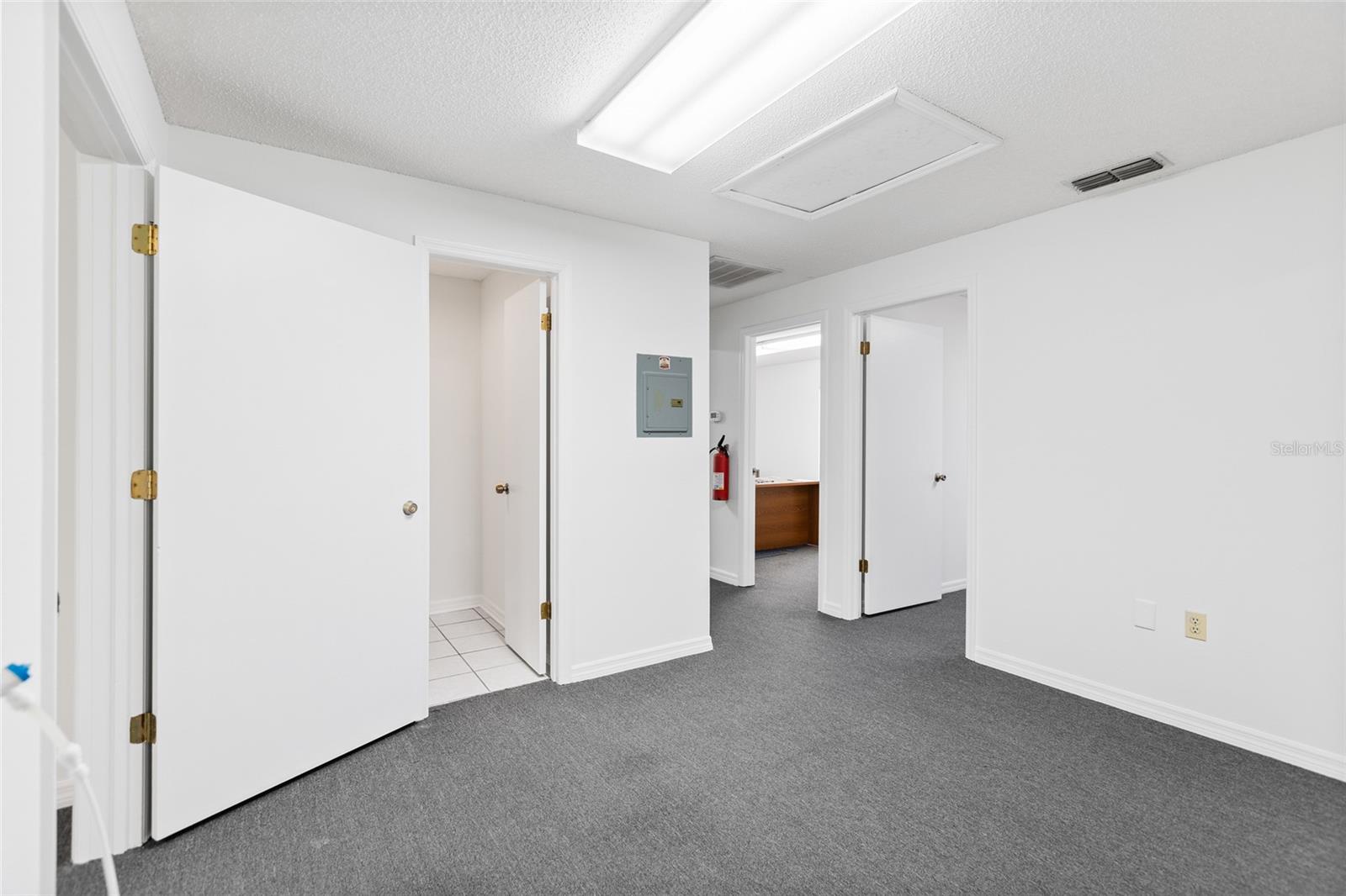 OAKRIDGE OFFICE CNTR A CONDO - Commercial Sale