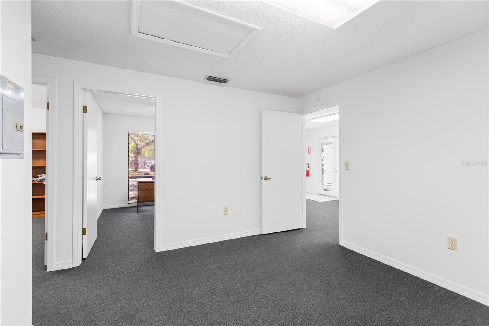 OAKRIDGE OFFICE CNTR A CONDO - Commercial Sale