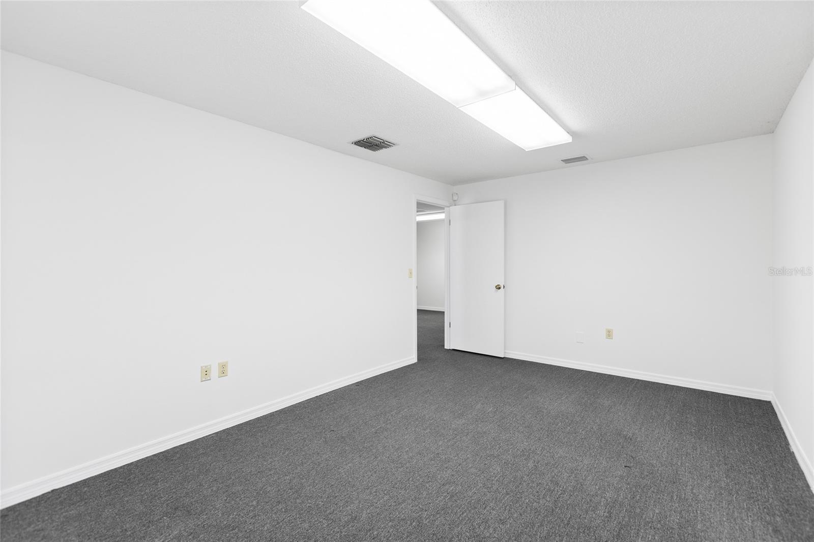 OAKRIDGE OFFICE CNTR A CONDO - Commercial Sale