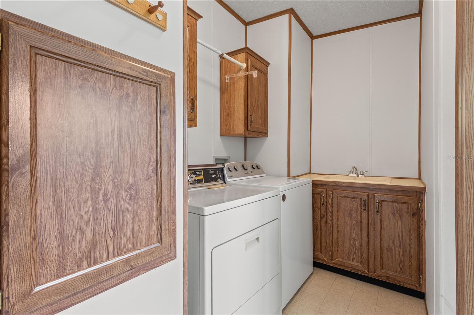 RIDGEWOOD OAKS PH I - Residential