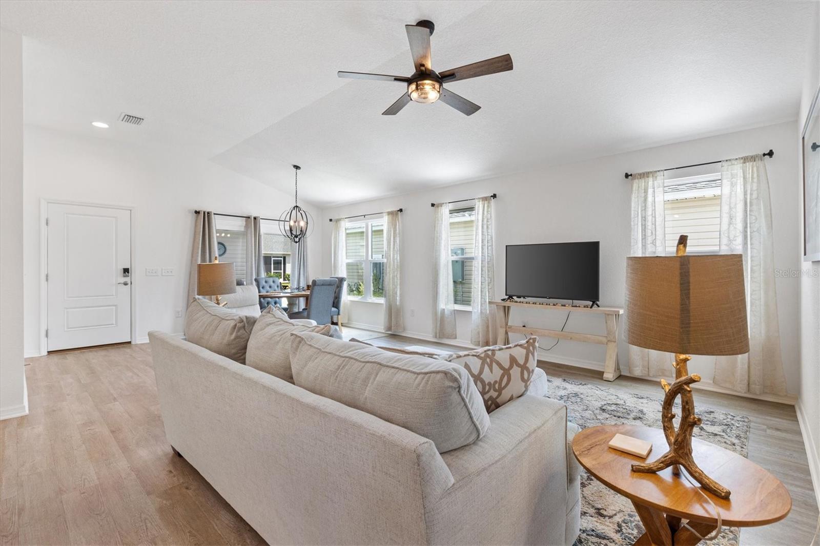 VILLAGE OF LAKE DENHAM - Residential