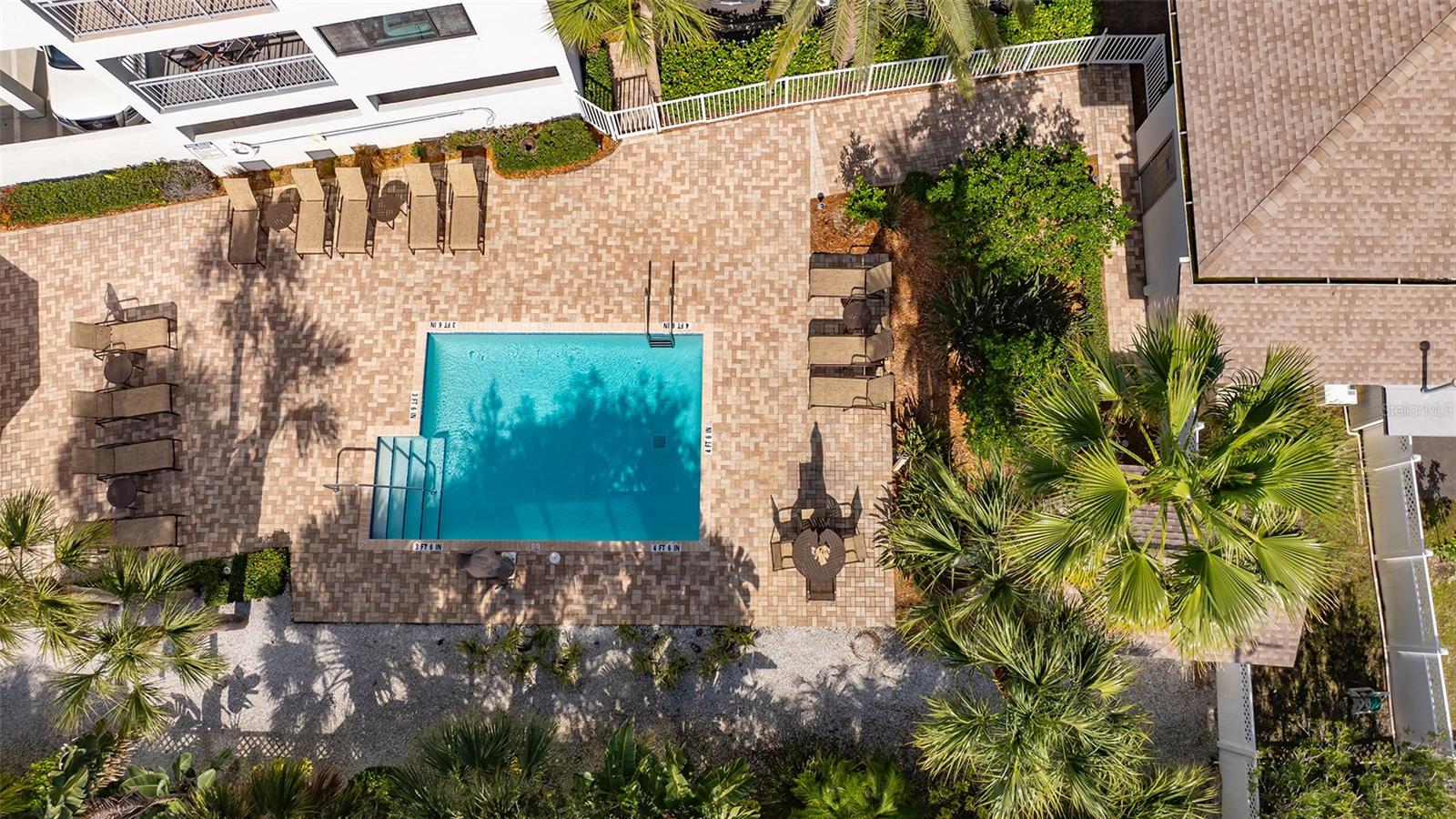 SIESTA SANDS RESORT - Residential
