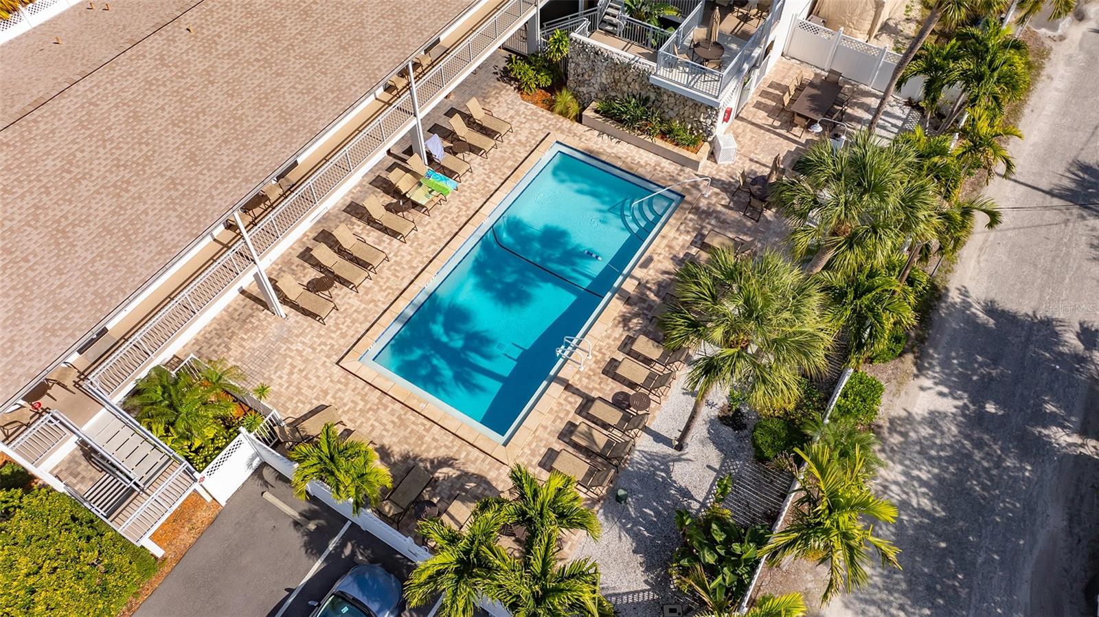 SIESTA SANDS RESORT - Residential