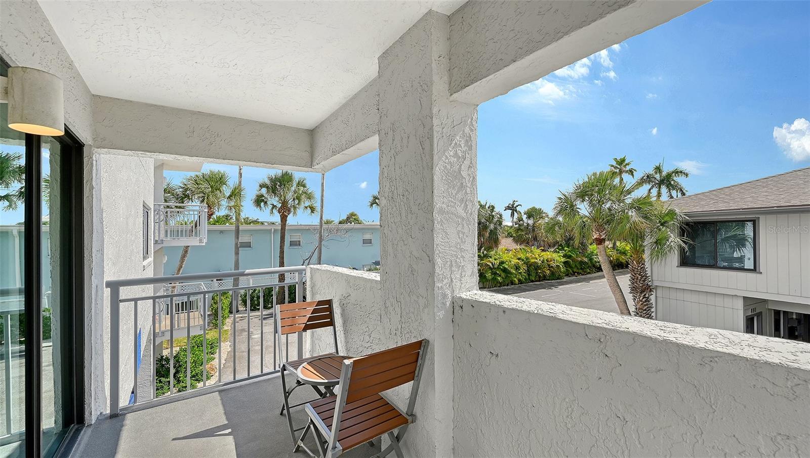 SIESTA SANDS RESORT - Residential
