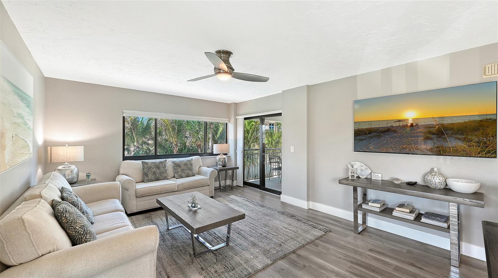 SIESTA SANDS RESORT - Residential