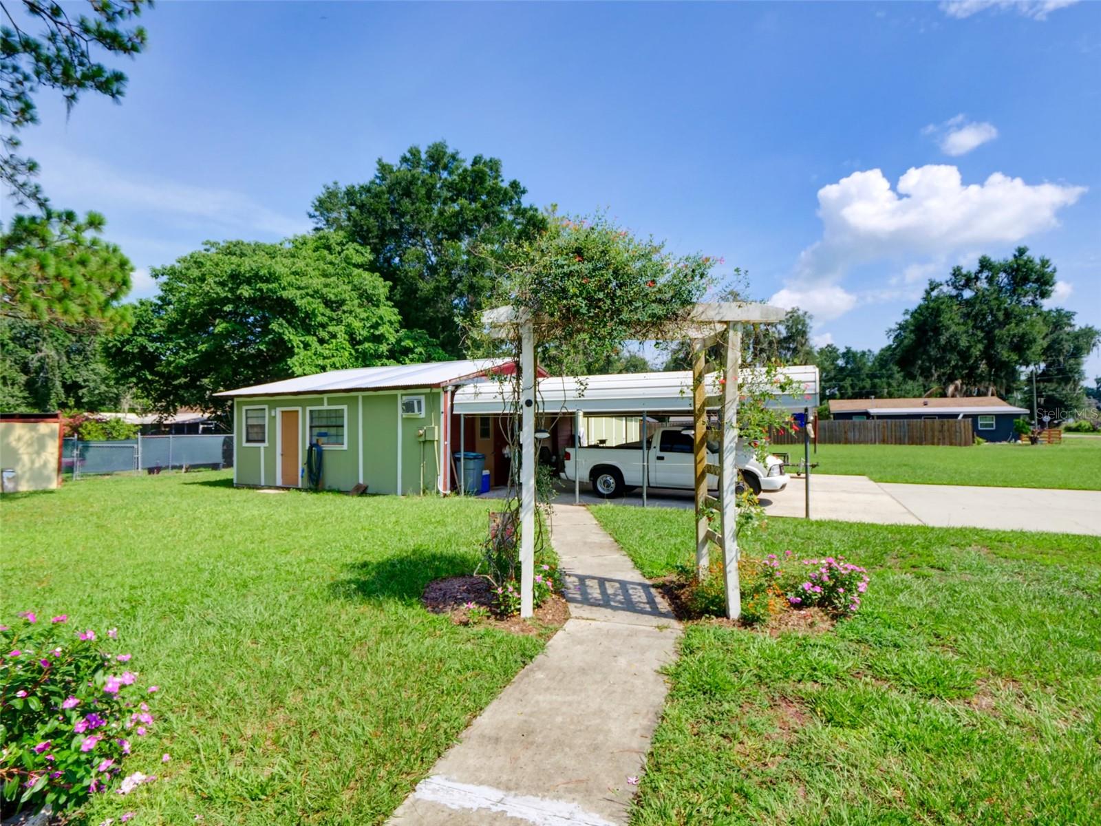 BUSHNELL - Residential