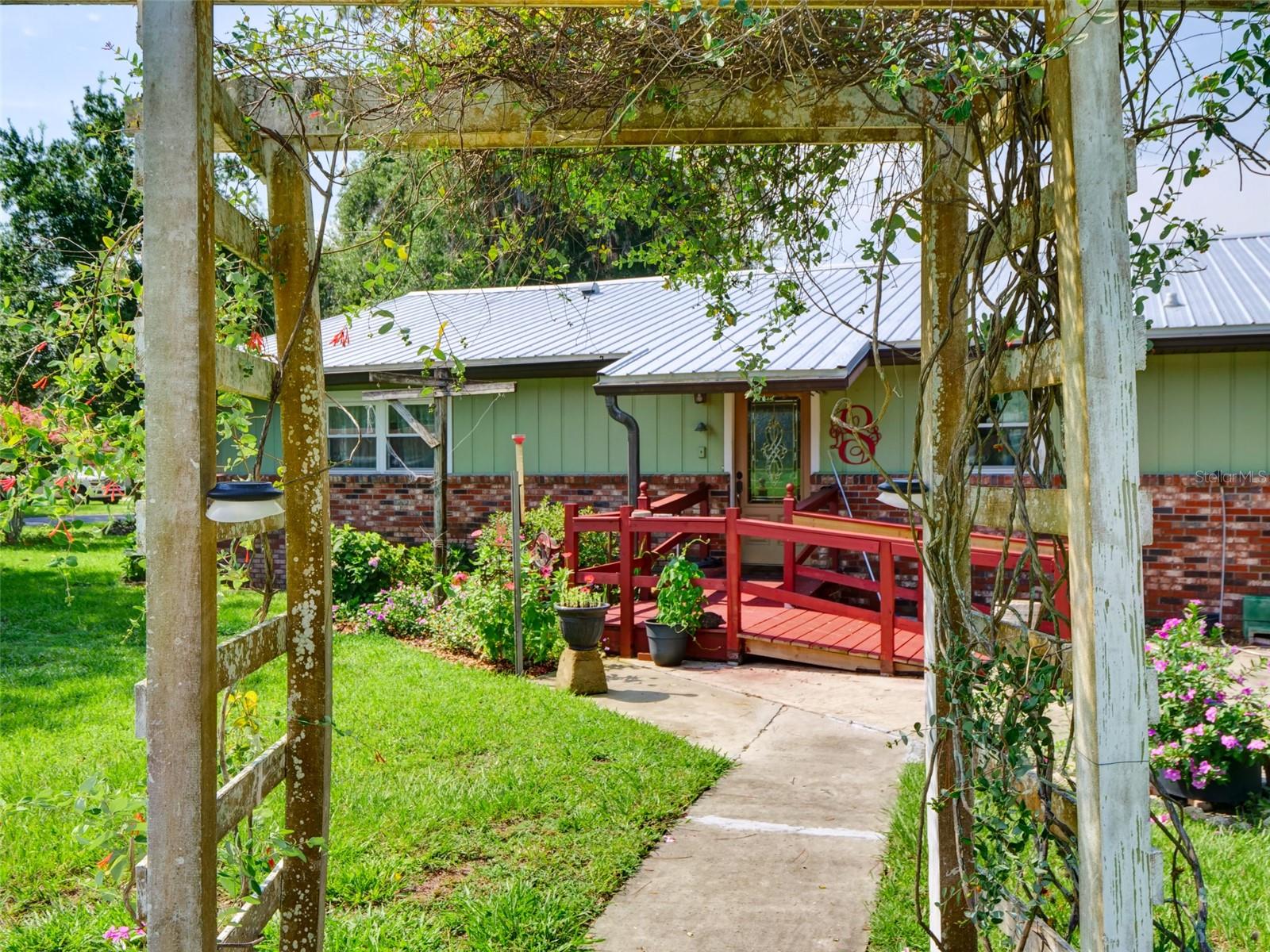 BUSHNELL - Residential