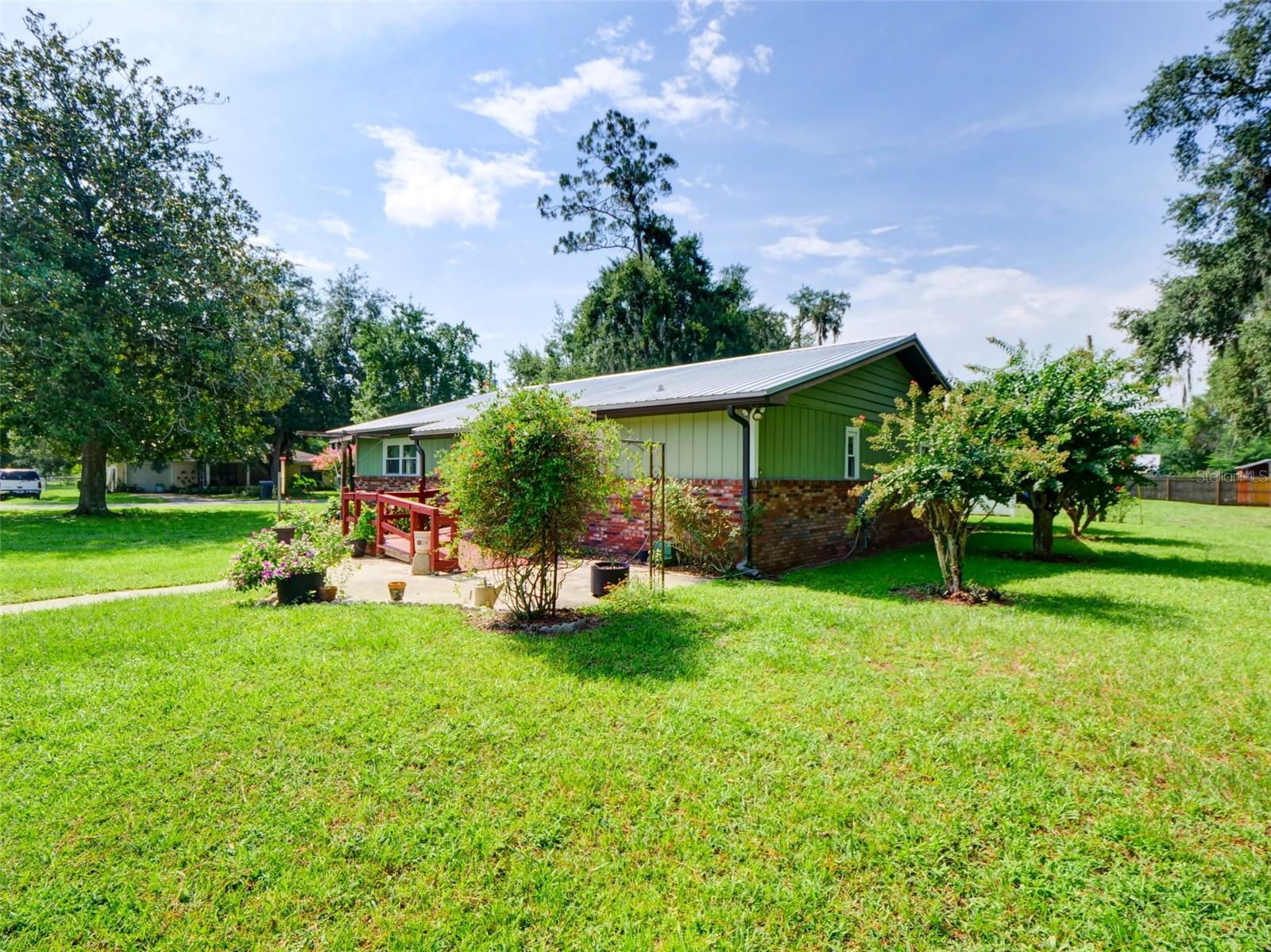 BUSHNELL - Residential