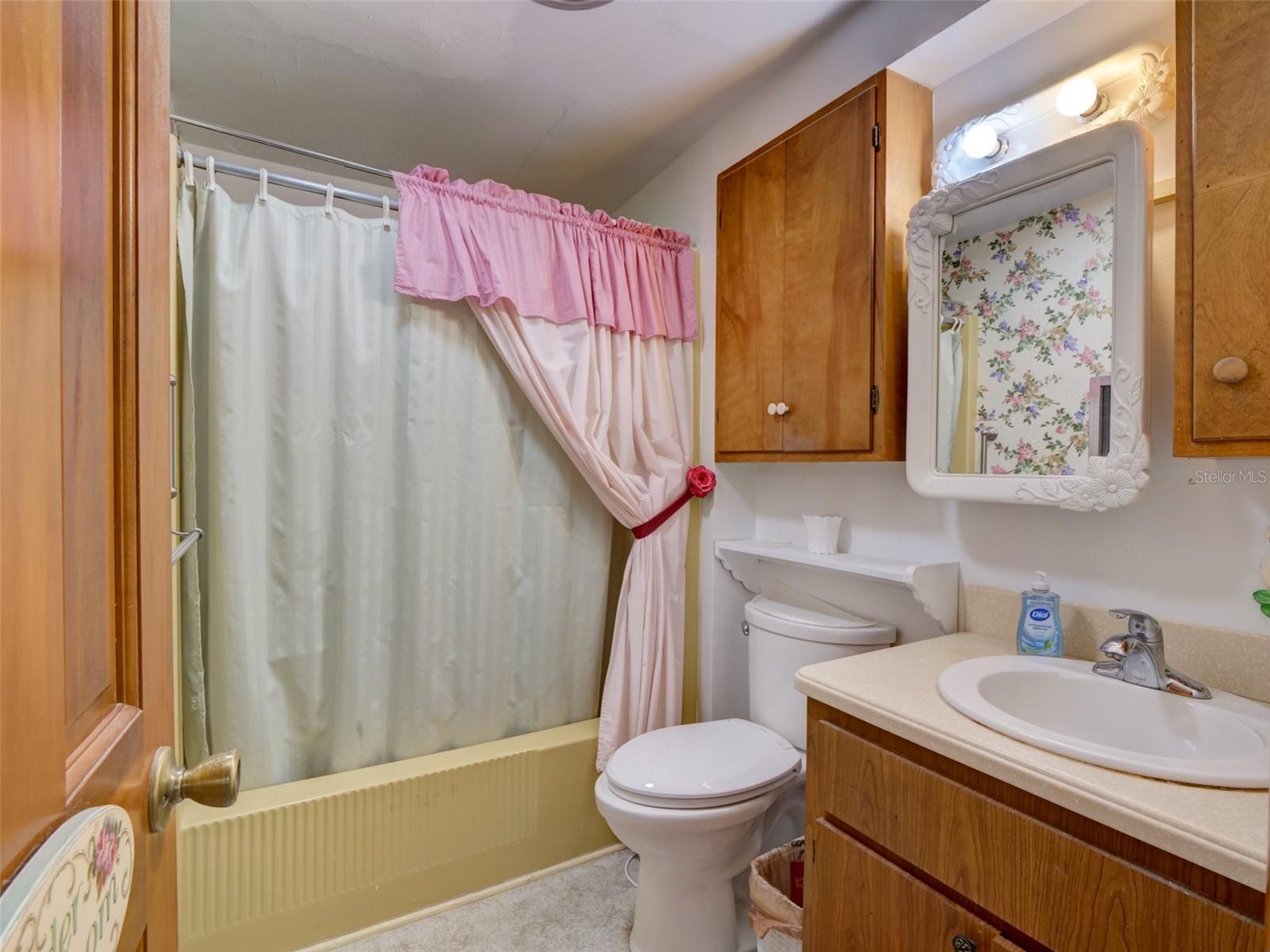 BUSHNELL - Residential