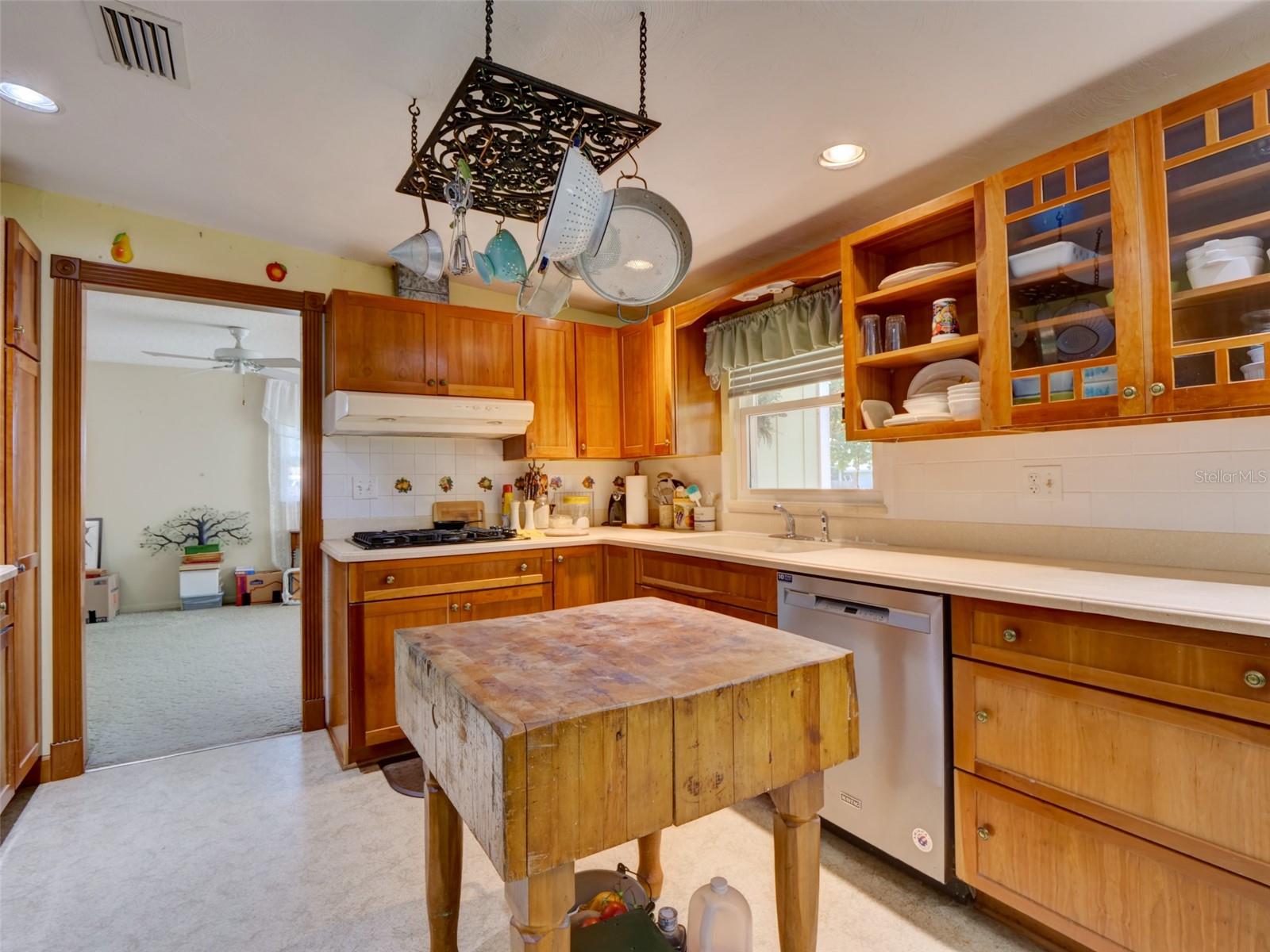 BUSHNELL - Residential