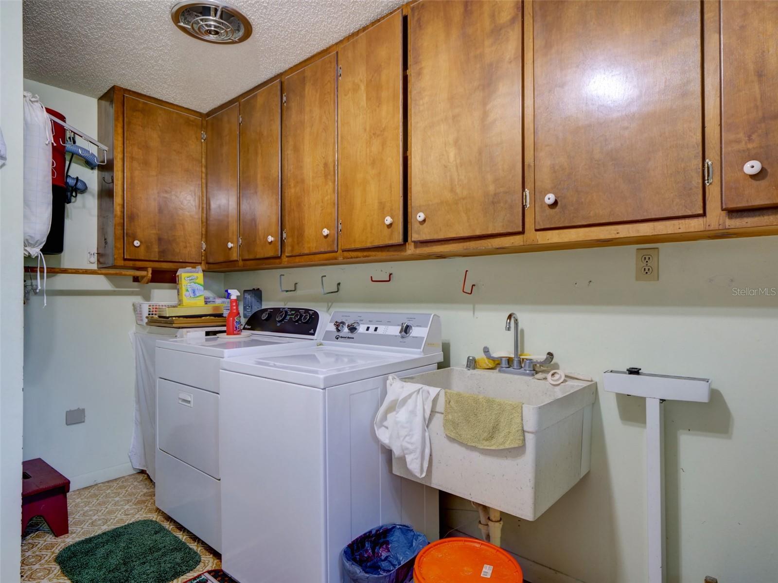 BUSHNELL - Residential