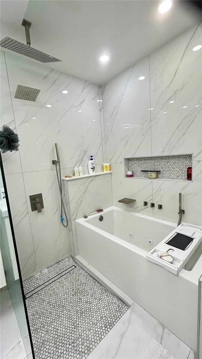 LAKE HERON PH 08 09 - Residential Lease
