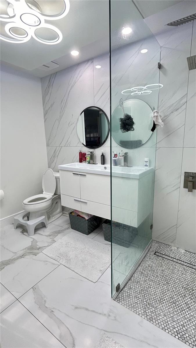 LAKE HERON PH 08 09 - Residential Lease